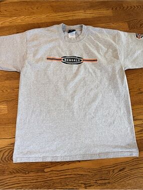 Property of Bengals Football Coach of the Week 2001 T-shirt in XL